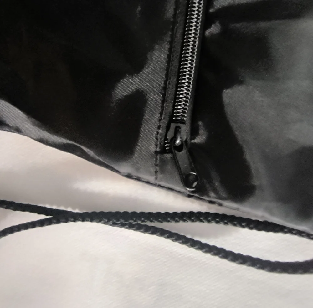 CARBON 38 Nylon Cinch Drawstring Backpack Black Zipper Yoga Gym Bag